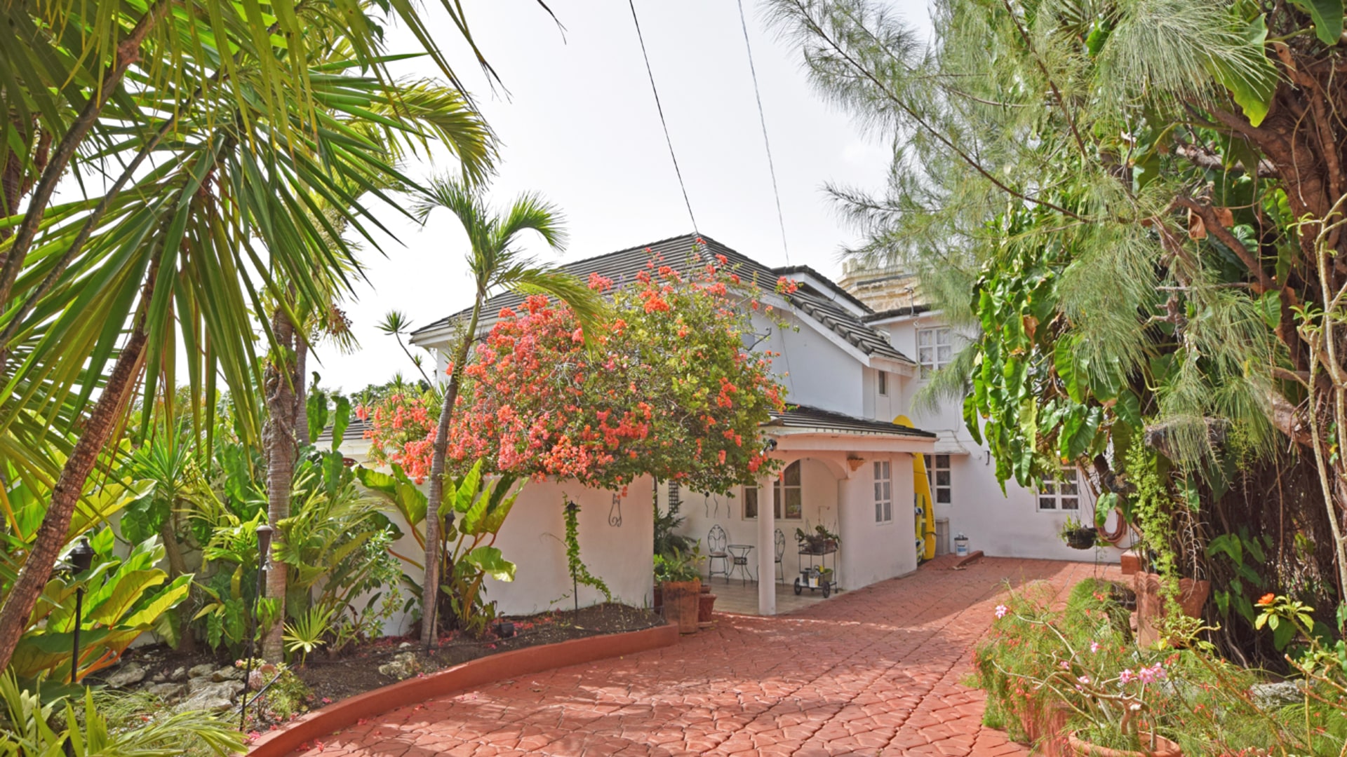 06ef3f6df1264a4789de9a366e8d0a20