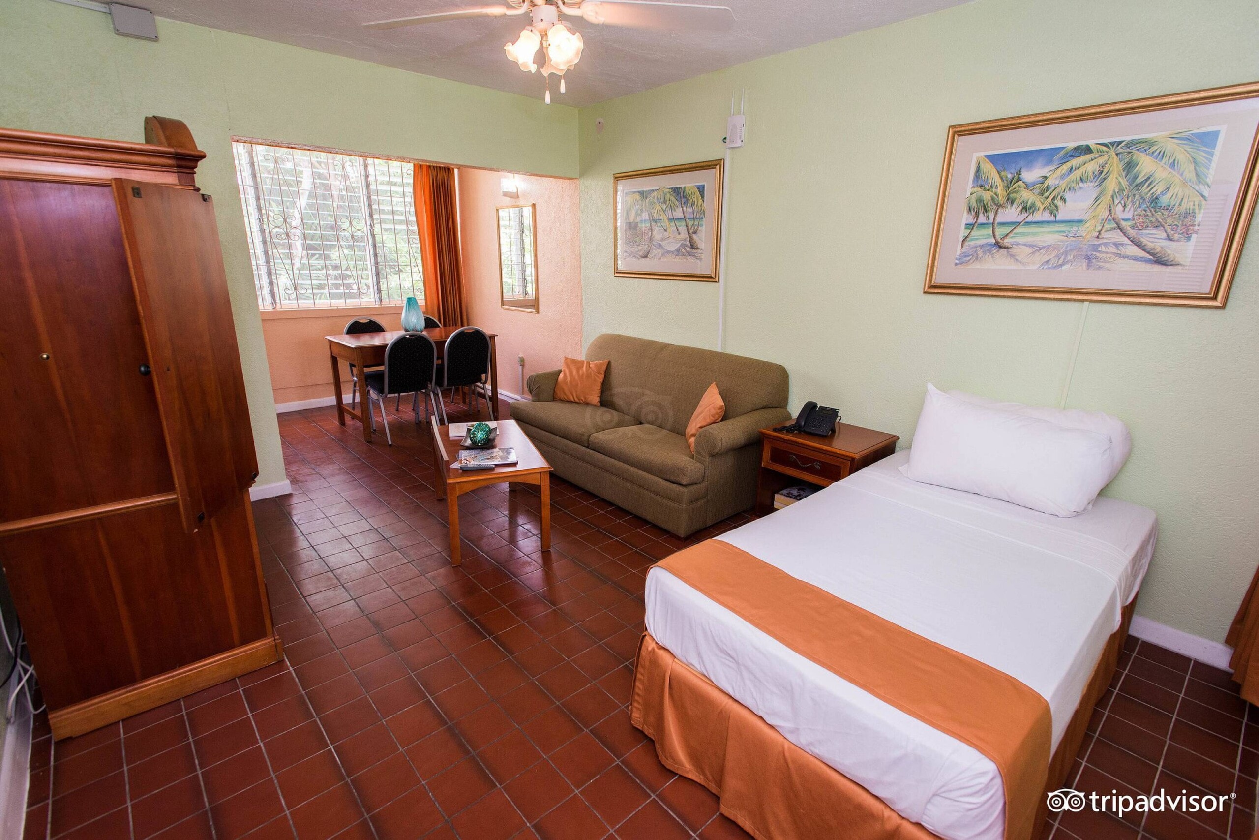 88418ac517954f8792739c227a502f40_3000x2000_resize