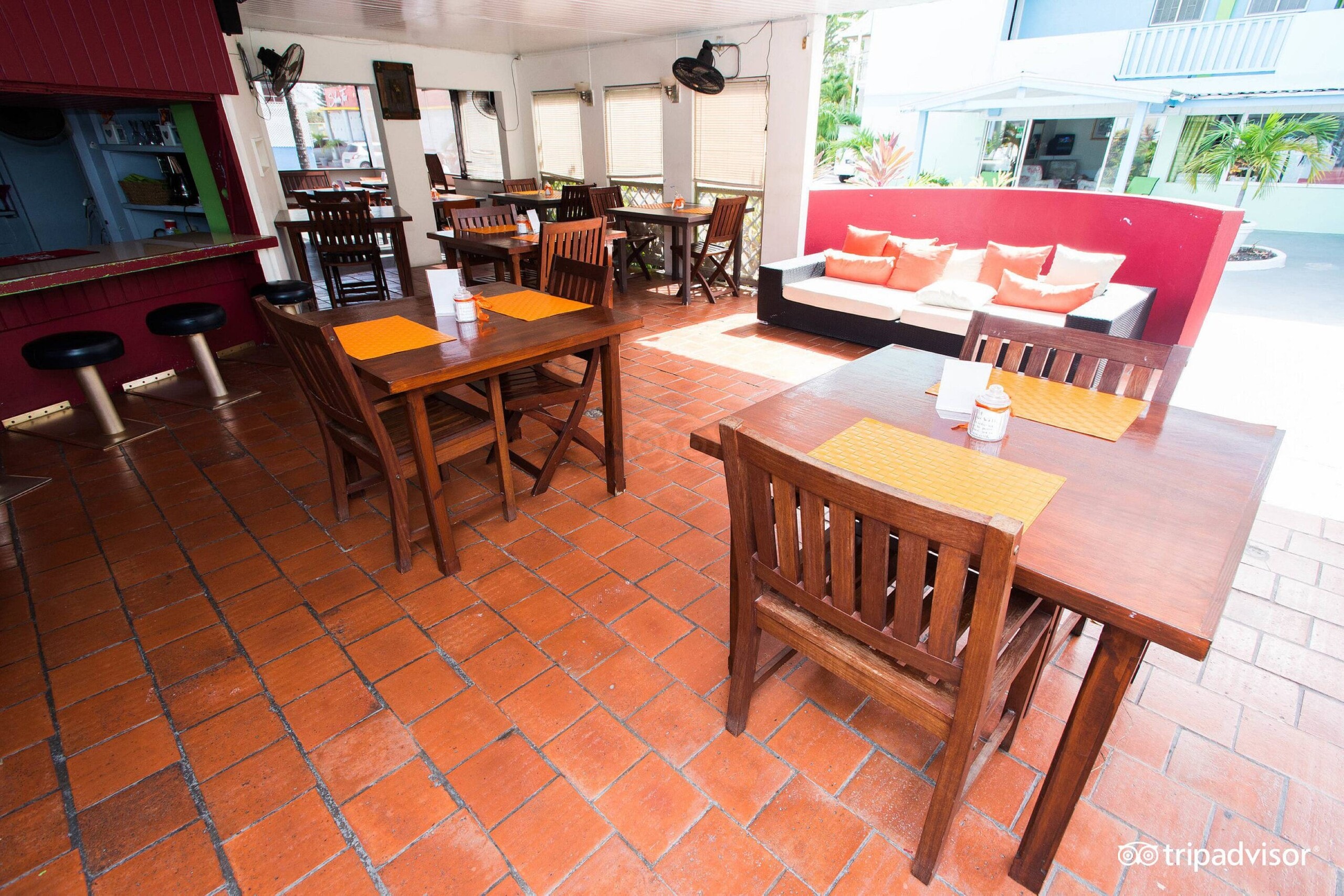 dcf2951cbd944cf0b81603871293c46e_3000x2000_resize