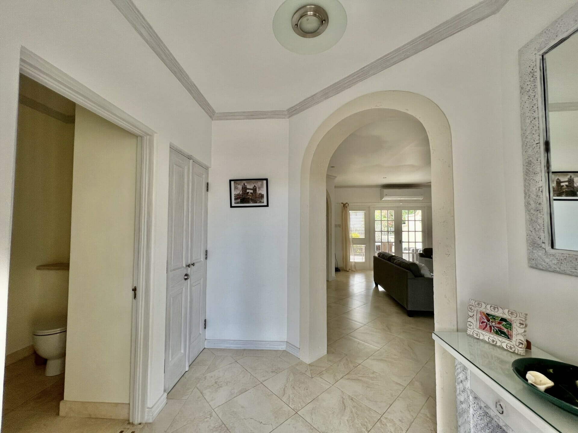 Battaleys Mews 16 18