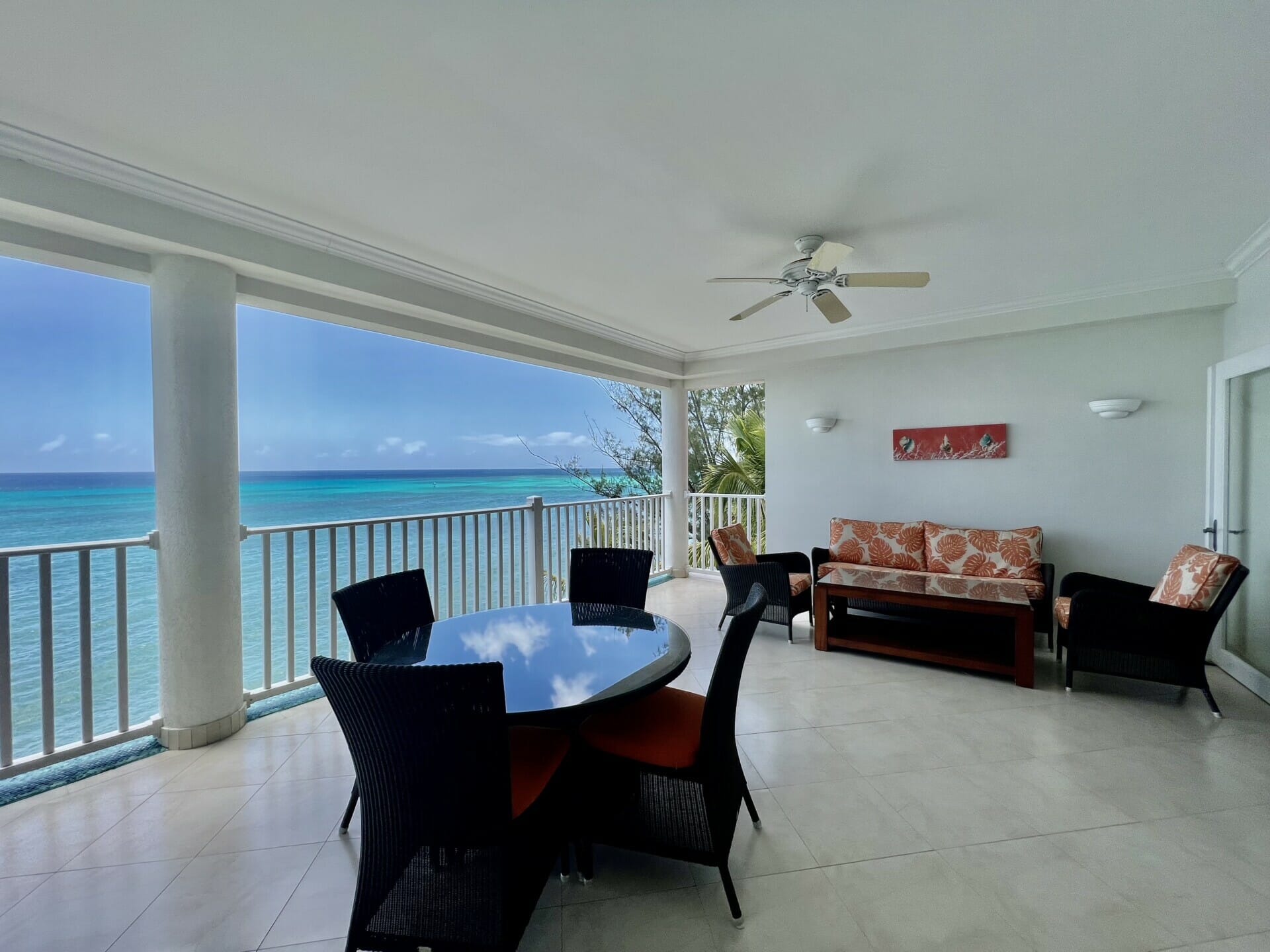 Beachfront South Coast Apartment 5