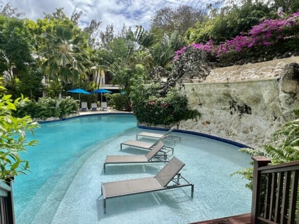 Qlistings - REDUCED – Claridges Villa 10. Walking distance to Gibbs Beach Property Image