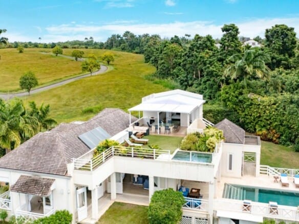 Qlistings - 5 Bedroom Villa in Apes Hill, St. James – Palm Sanctuary. RESALE Property Image