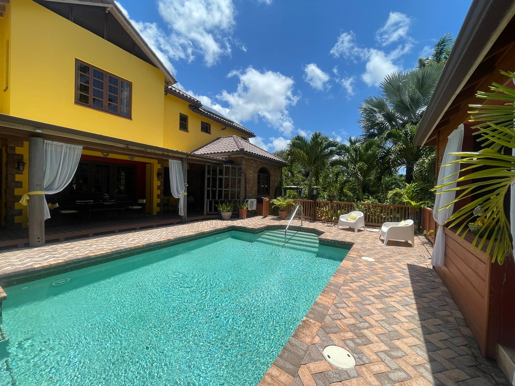4 Bedroom Family Home with 1 Bed Cottage. St. » Barbados Real