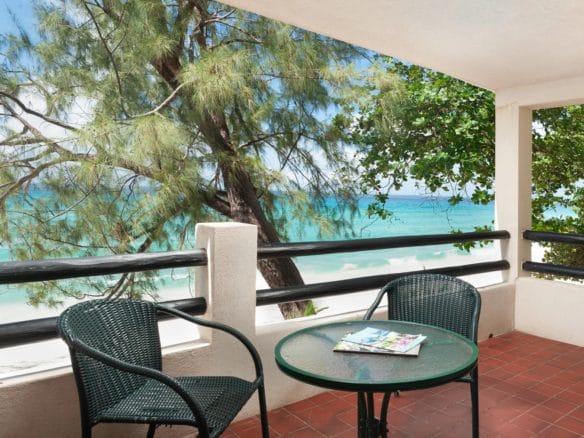 Qlistings - REDUCED – Top Floor Apartment on Worthing Beach – Sea Foam Haciendas 6, Christ Church Property Image