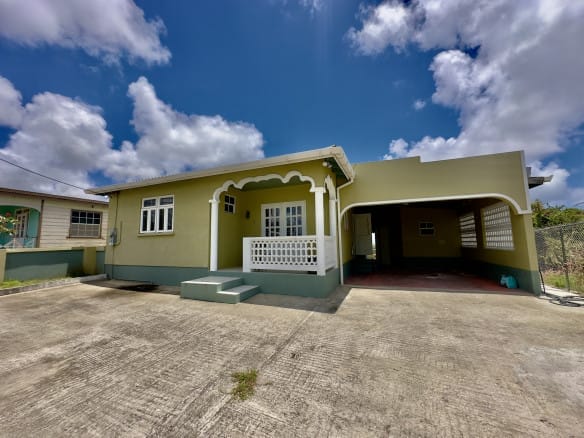 Qlistings - Furnished 3 Bed 2 Bath House + Furnished Studio for Rent Near Coverley & Airport Available Now Property Image