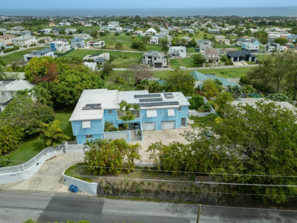 Qlistings - Versatile 3 Bed Home with Separate Apartment – Kentbridge House, Barbados Property Image