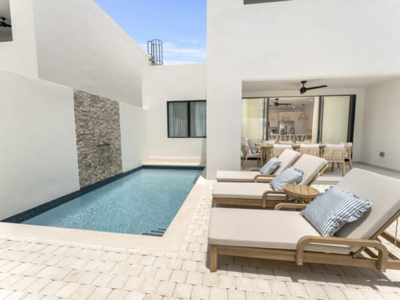 Qlistings - West Coast Turnkey 4 bed with Private Pool – Sorrento 13, St James Property Image