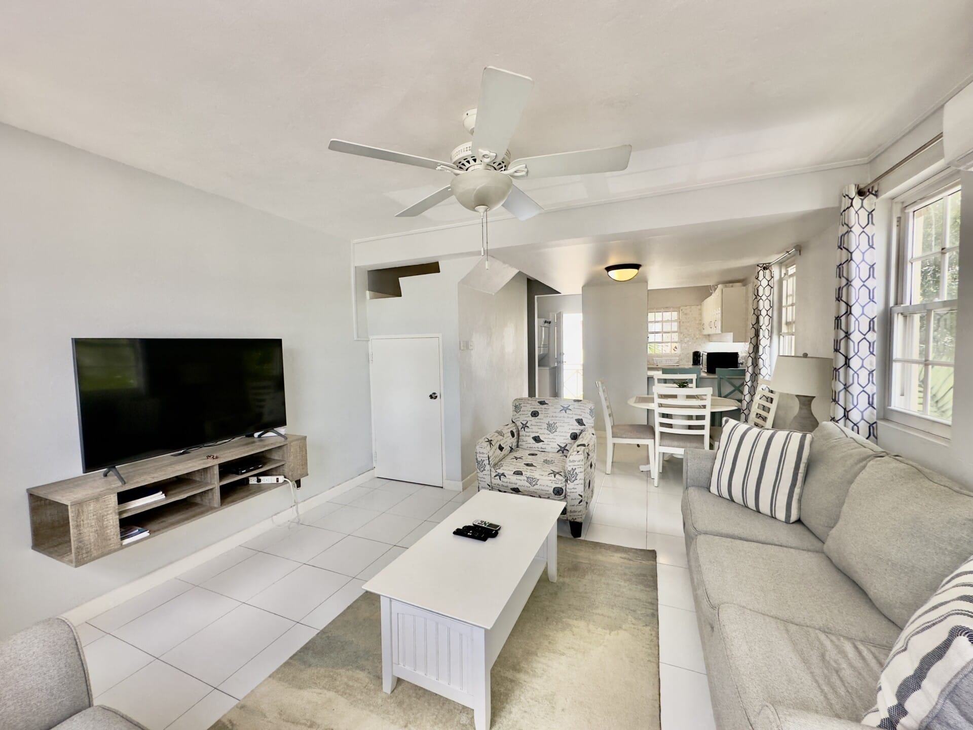 Barbados Property For Rent – 2 Bedroom Worthing Beach Villas_2