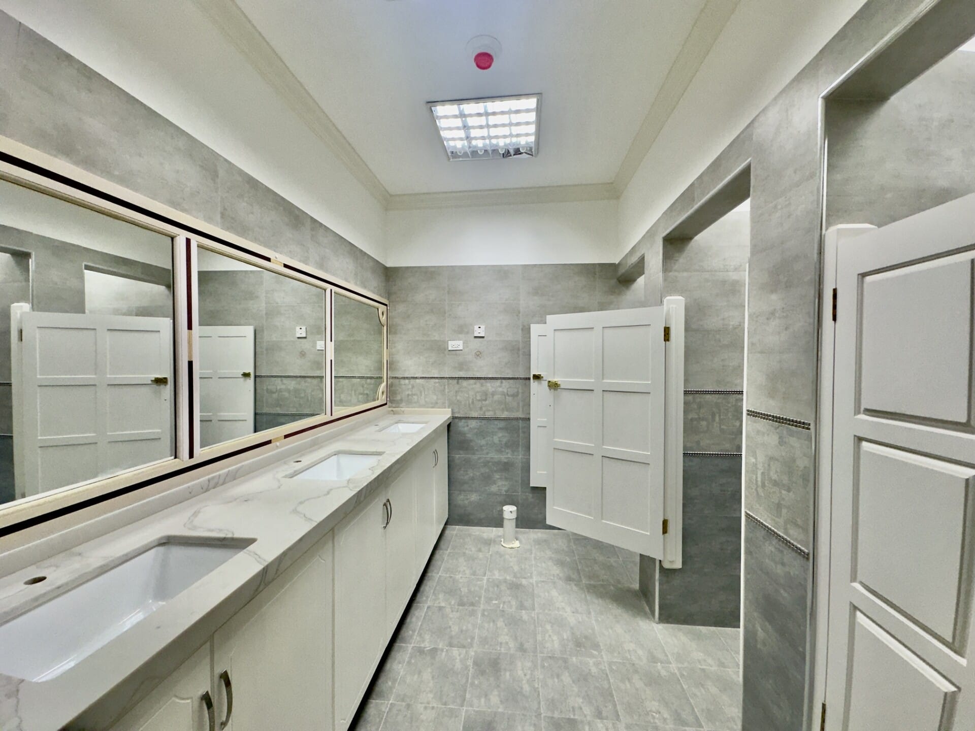 Barbados Property For Rent – Fully Renovated Office Space_5