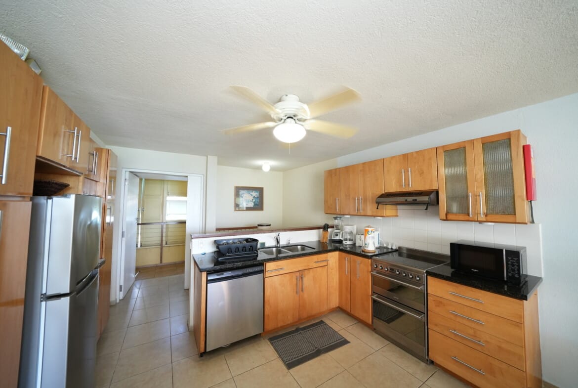 Barbados Property For Sale – St. Lawrence Beach Apt 4_18