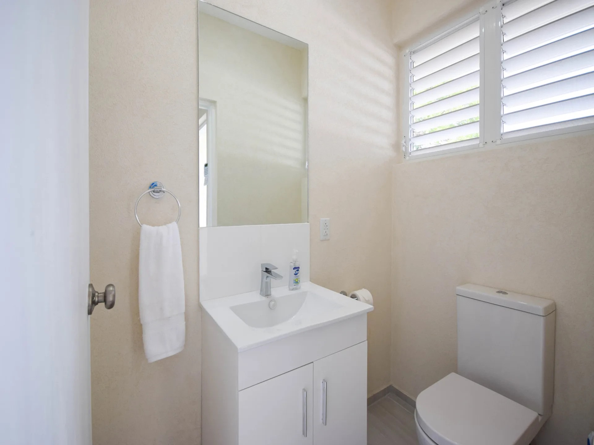 Barbados Property For Rent – Harmony Hall Green 606_11