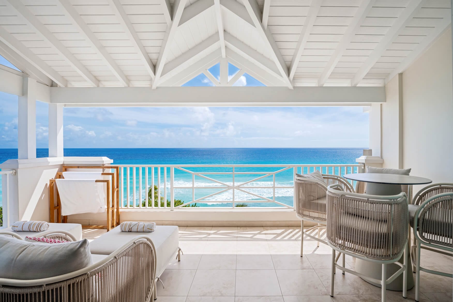 Barbados Property For Sale – Penthouse 710 O2_1