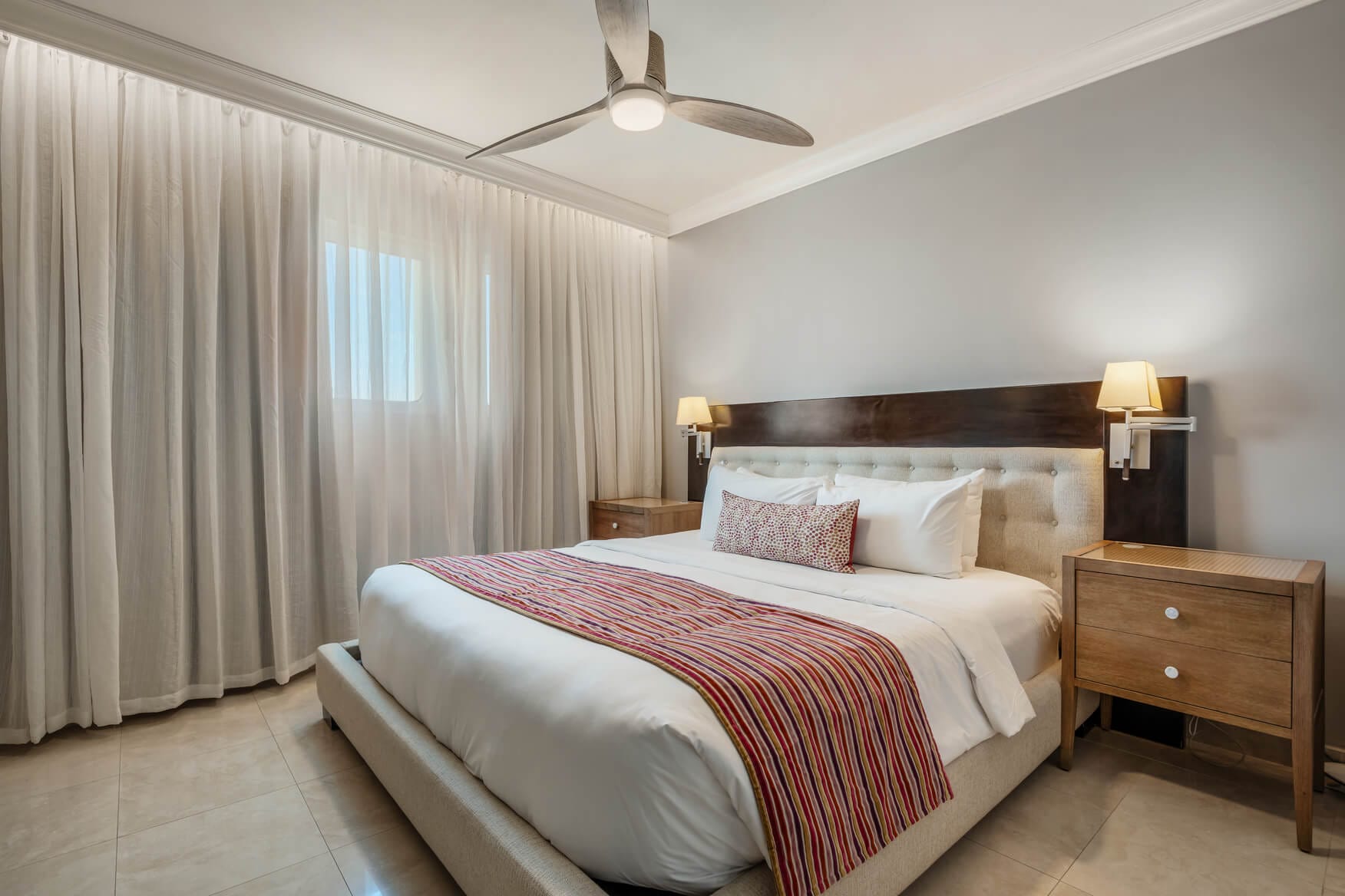 Barbados Property For Sale – Penthouse 710 O2_3