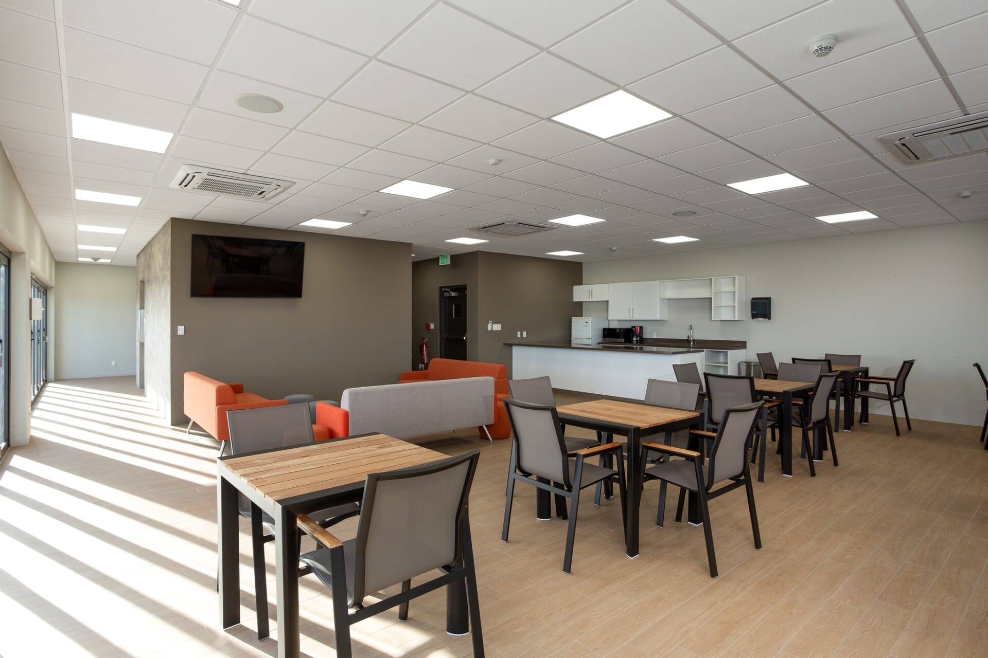 Commercial Property For Rent – ABERDARE_6